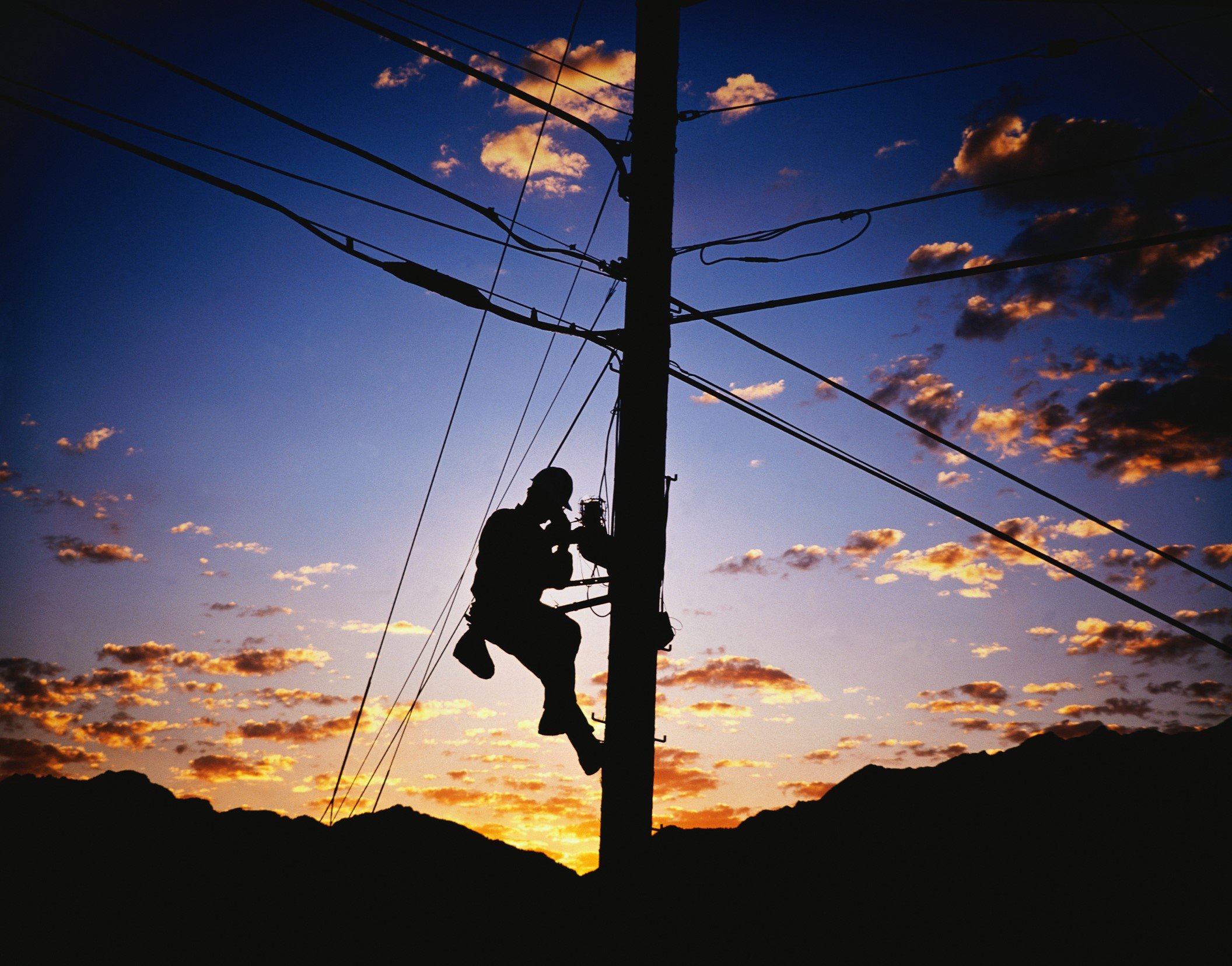 From Splicing Sleeves to Streamlined Closures: The Evolution of Fiber Protection
